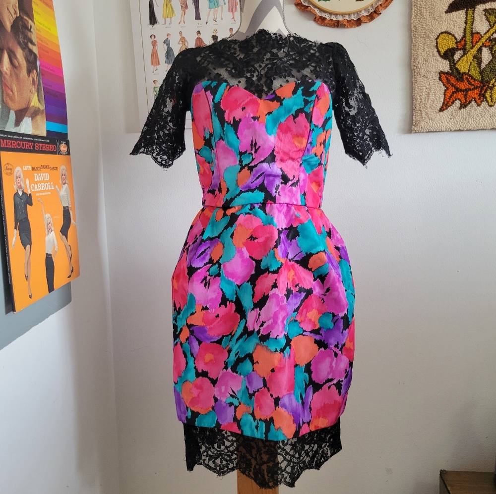 Victor Costa | 80s Vintage Multicolor Floral + Black Lace Party Dress